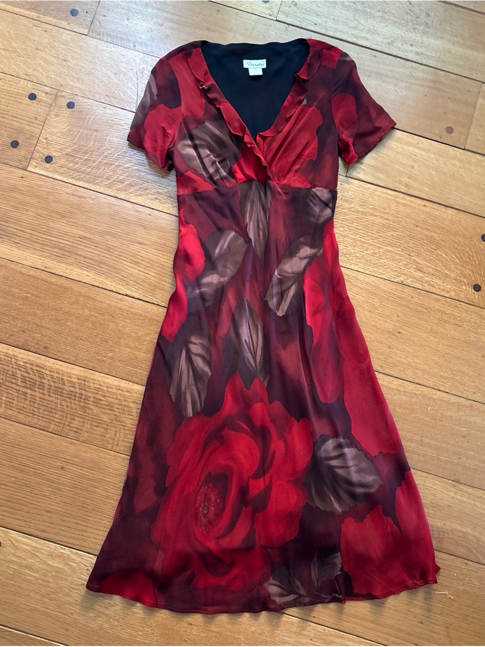 Beautiful 90s vintage romantic midi dress by Tessuto XS